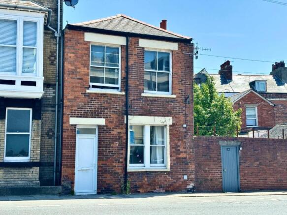 2 bed property, in Greenhill, £90,000