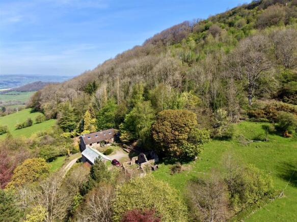 3 bed property, in Llanigon, £1,000,000