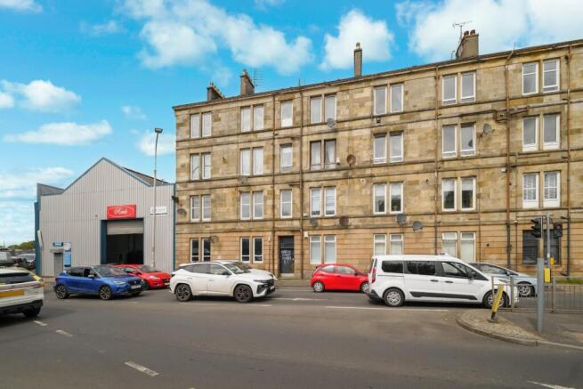 1 bed property, in Underwood Road, £40,000