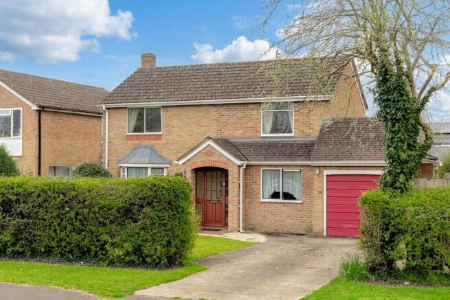3 bed property, in High Street, £639,995