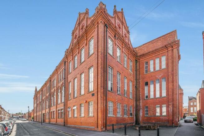 1 bed property, in Wheatsheaf Court, £130,000