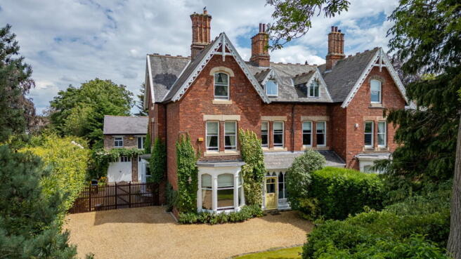 5 bed property, in Hartburn Village, £775,000