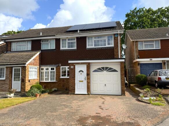 3 bed property, in Gumping Road, £550,000