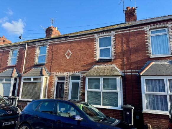 3 bed property, in Chamberlain Road, £270,000