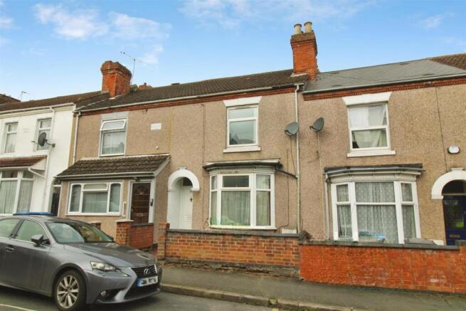 3 bed property, in Oxford Street, £205,000