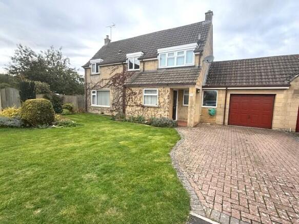 3 bed property, in Cherry Tree Drive, £550,000