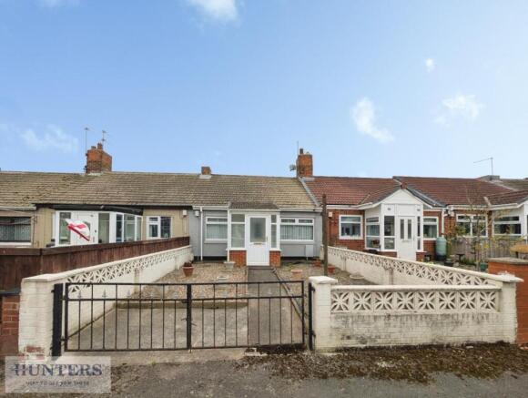 2 bed property, in Sunderland Avenue, £55,000