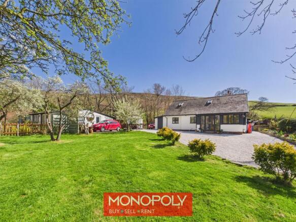 3 bed property, in Denbigh LL16, £530,000
