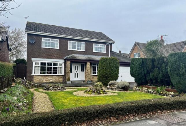 4 bed property, in Lancaster Lane, £375,000