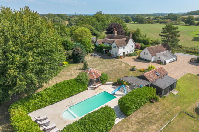 4 bed property, in Hazeldene, £2,450,000
