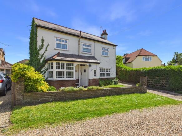 4 bed property, in Norfolk Cottage, £899,950