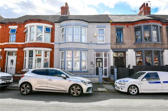 3 bed property, in Rivington Road, £210,000