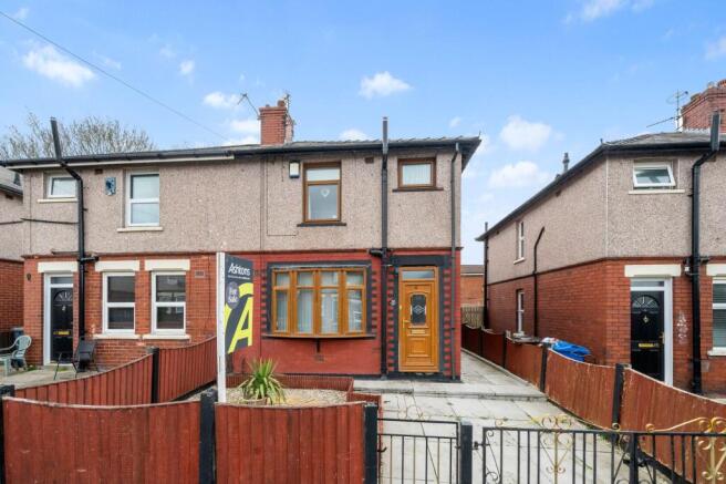 3 bed property, in Kingsley Street, £175,000