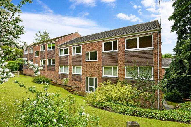 2 bed property, in Coppice Beck Court, £179,500
