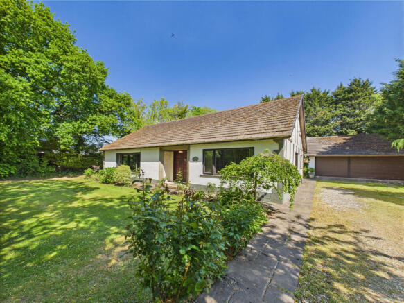 4 bed property, in Brook Lane, £599,950