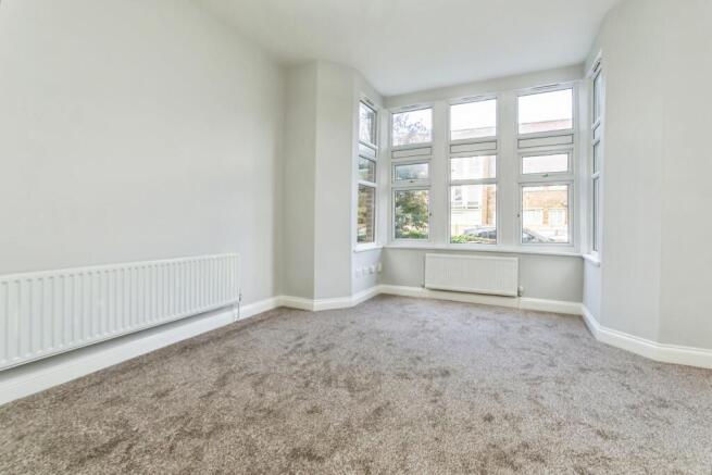 2 bed property, in Babington Road, £550,000