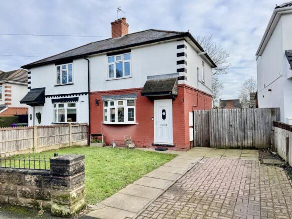 2 bed property, in Wood Avenue, £189,995