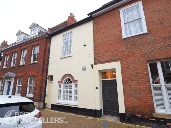 4 bed property, in High Street, £280,000