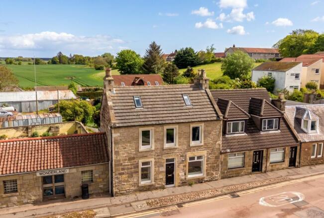 5 bed property, in 54 Main Street, £249,000