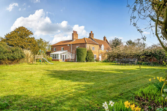7 bed property, in Tower Road, £1,100,000