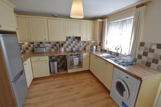 2 bed property, in The Green, £280,000