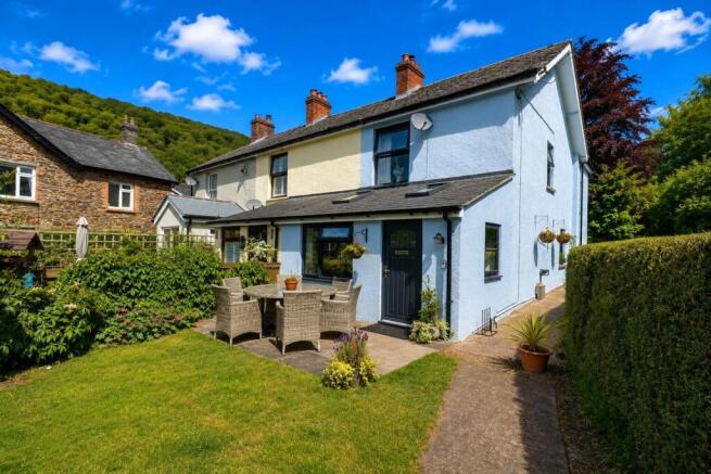 3 bed property, in Lady Street, £415,000
