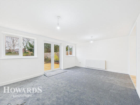 3 bed property, in Homefield Avenue, £250,000