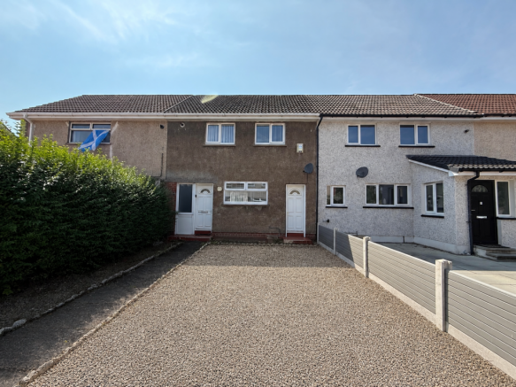 2 bed property, in Burnside Place, £93,000