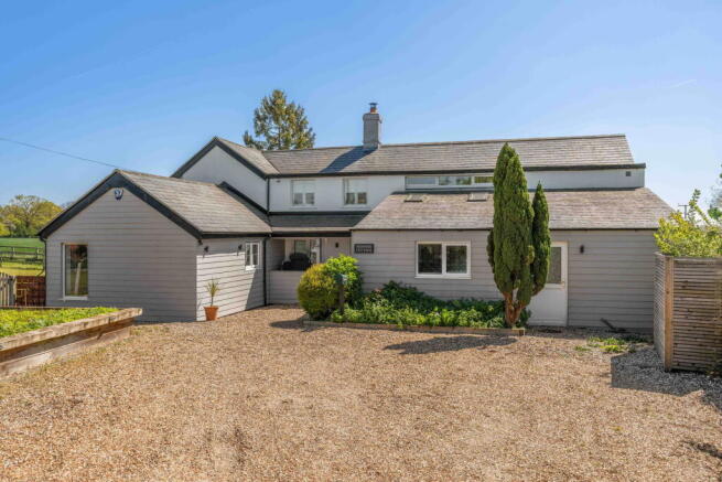 4 bed property, in Rennies Cottage, £950,000