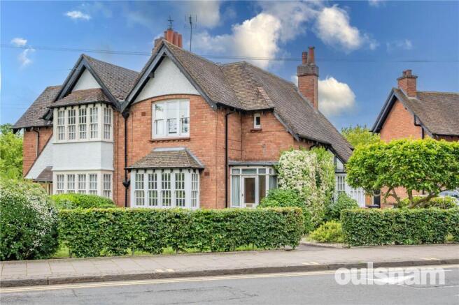 2 bed property, in Woodbrooke Road, £375,000