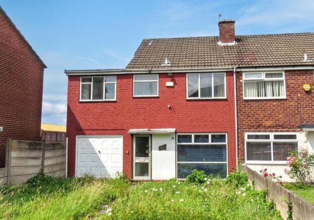 4 bed property, in 45 Taylor Lane, £100,000