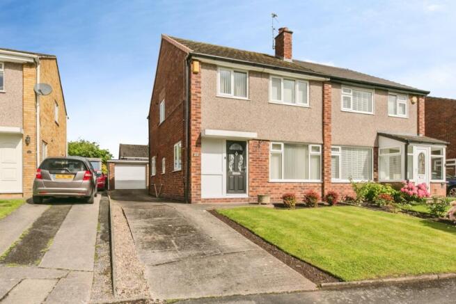 3 bed property, in Warren Lane, £300,000