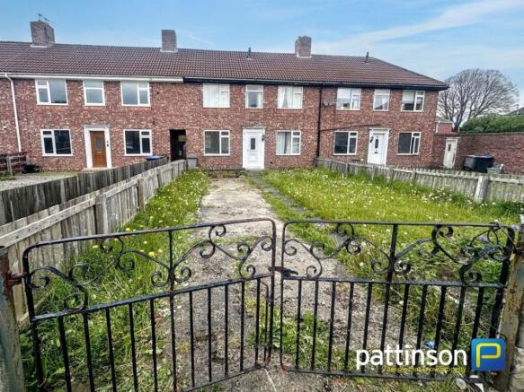 4 bed property, in Laurel Avenue, £70,000
