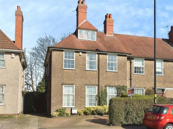3 bed property, in Lydgate Road, £280,000