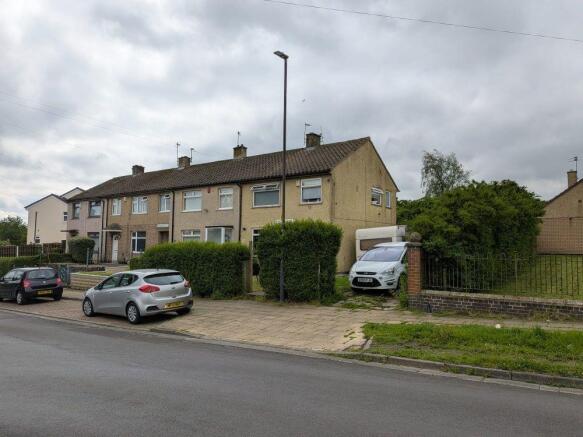 3 bed property, in Madison Avenue, £100,000