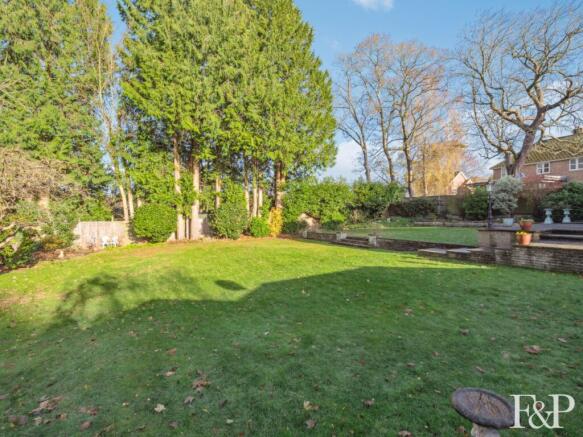 4 bed property, in North Lodge Drive, £849,999