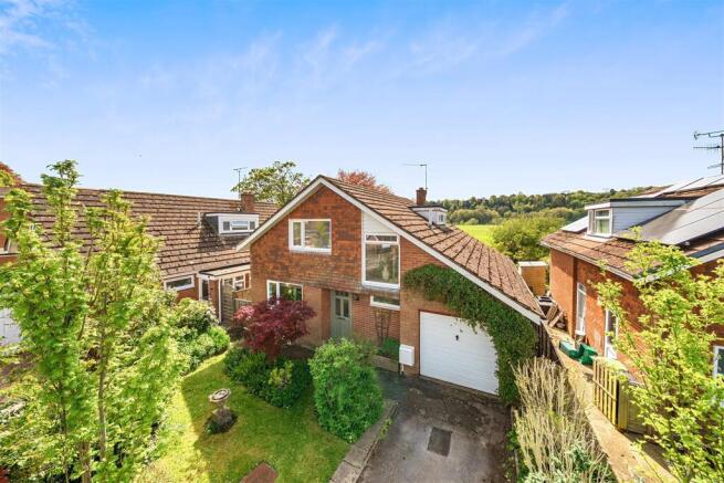 3 bed property, in Park Lands, £475,000