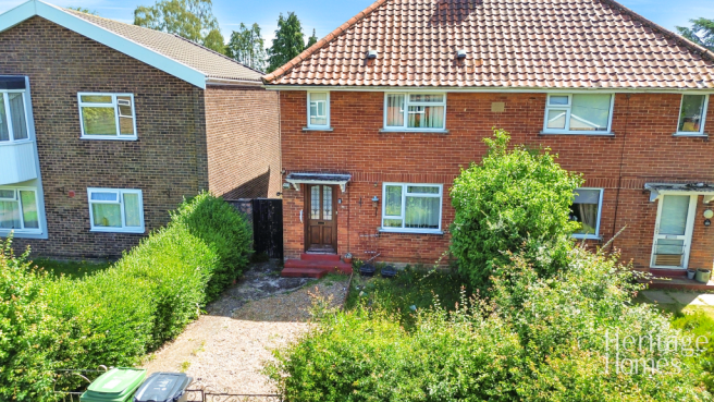3 bed property, in The Boundaries, £160,000
