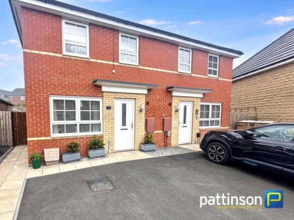 3 bed property, in Blackiston Close, £209,000