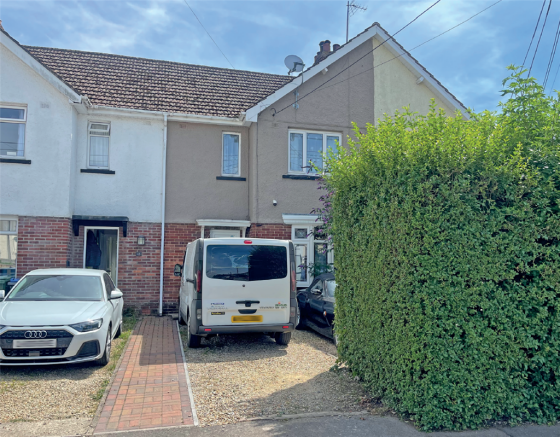 3 bed property, in Lansdowne Close, £135,000