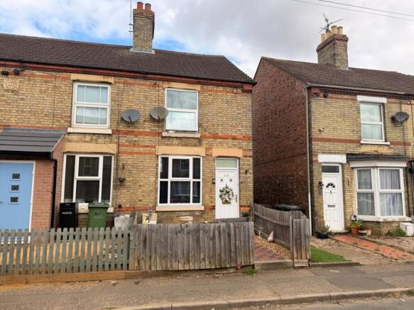 2 bed property, in South View Road, £90,000