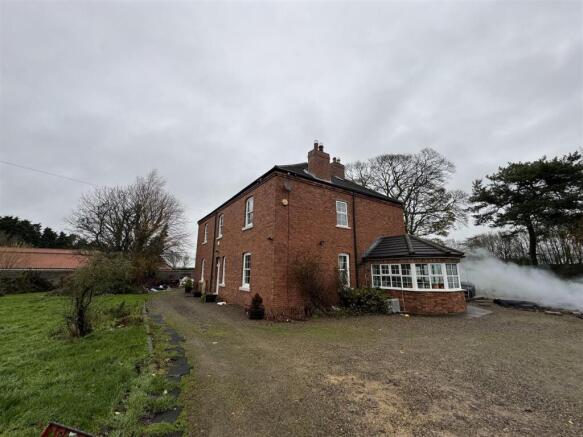 8 bed property, in Sedgefield, £800,000