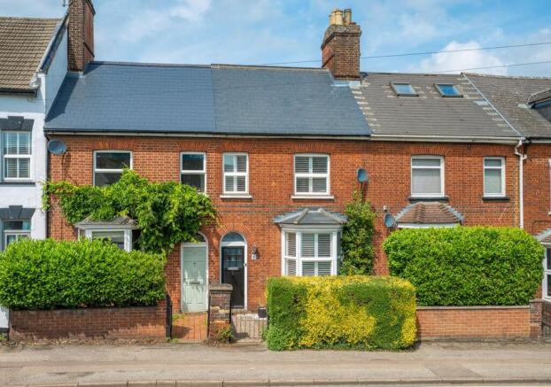 3 bed property, in Fishponds Road, £485,000