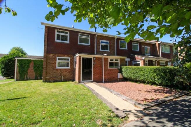 3 bed property, in Beechfield Way, £495,000
