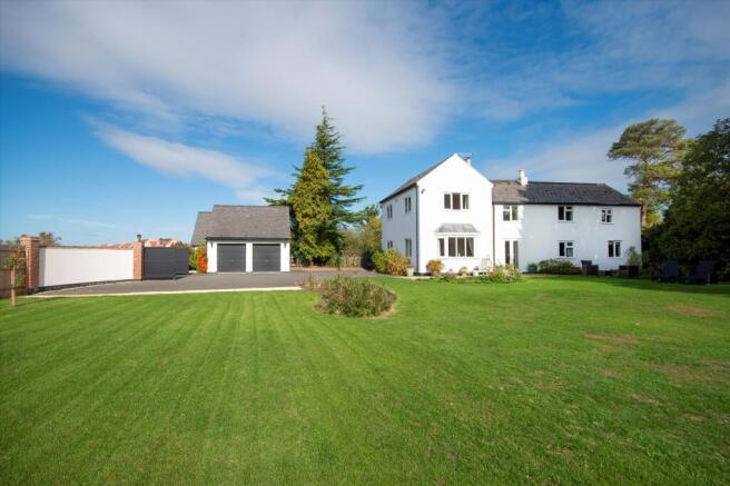 5 bed property, in Shutter Lane, £975,000
