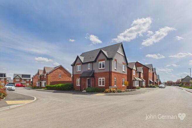 3 bed property, in Larches Avenue, £315,000