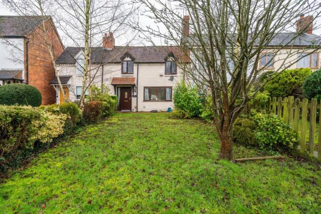 2 bed property, in Stratford Road, £300,000
