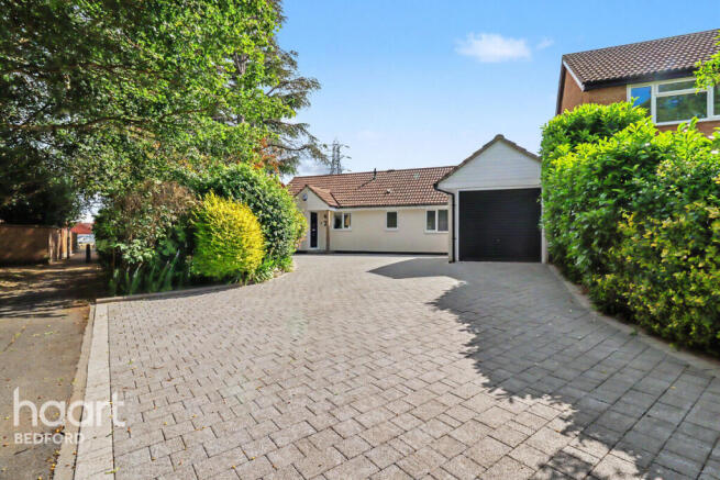 3 bed property, in Douglas Road, £550,000