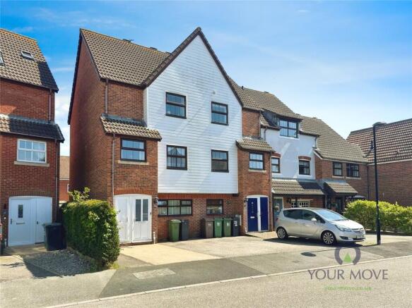 3 bed property, in St. Lucia Walk, £340,000