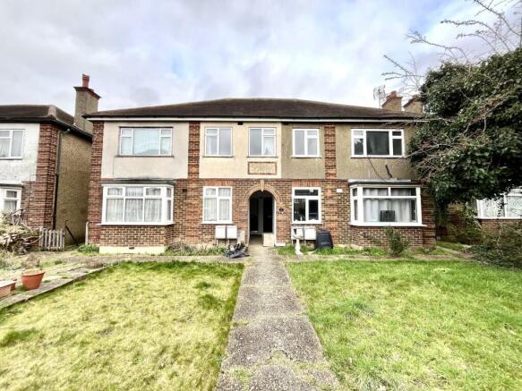 2 bed property, in Moor Lane, £275,000